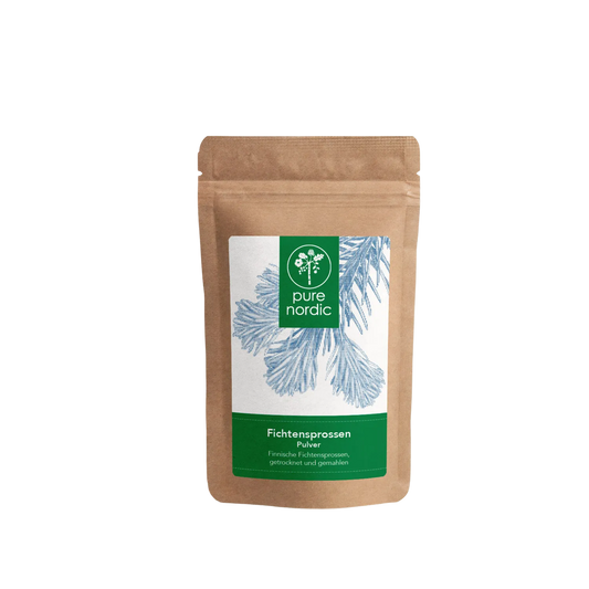 Eine Tüte mit Pure Nordic getrocknetem Fichtensprossenpulver.